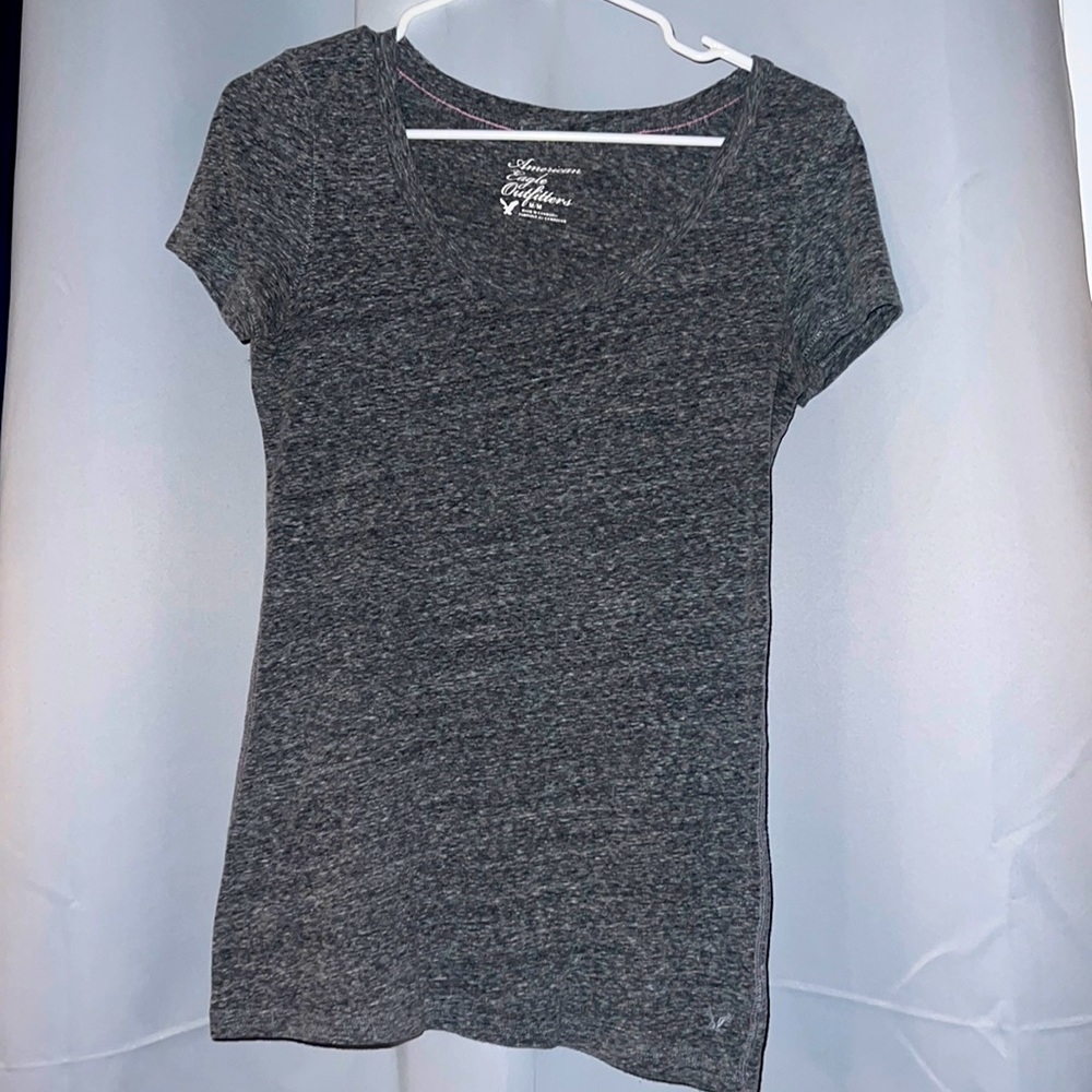 American Eagle Outfitters Tshirt Woman’s Medium